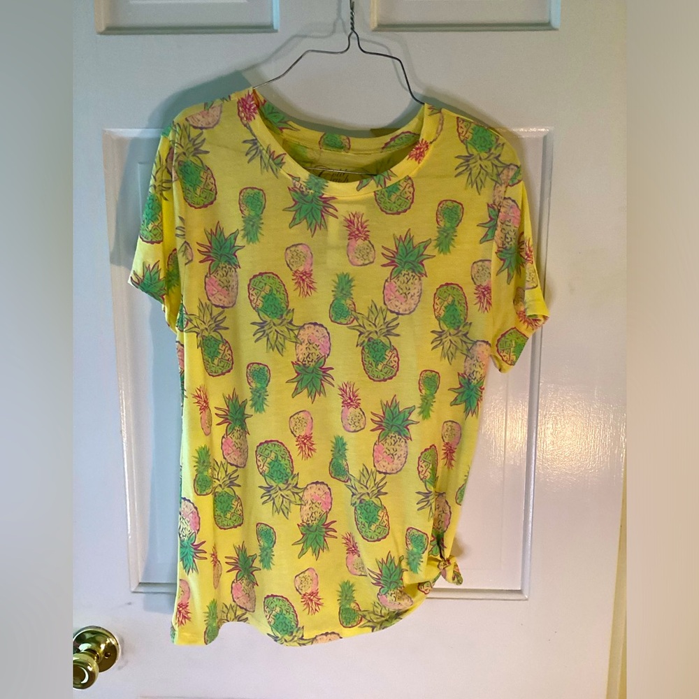 Cold Crush short sleeve pineapple shirt